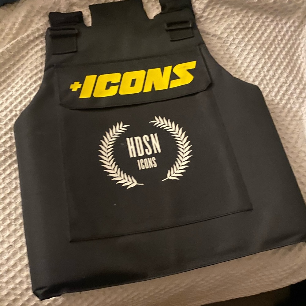 Icons vest